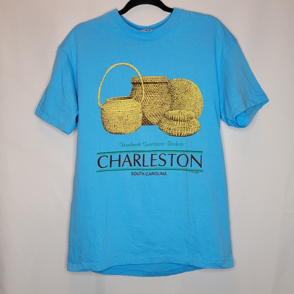 Vintage Tops - Vintage Charleston South Carolina Hamdmade Sweetgrass Baskets Graphic T-Shirt